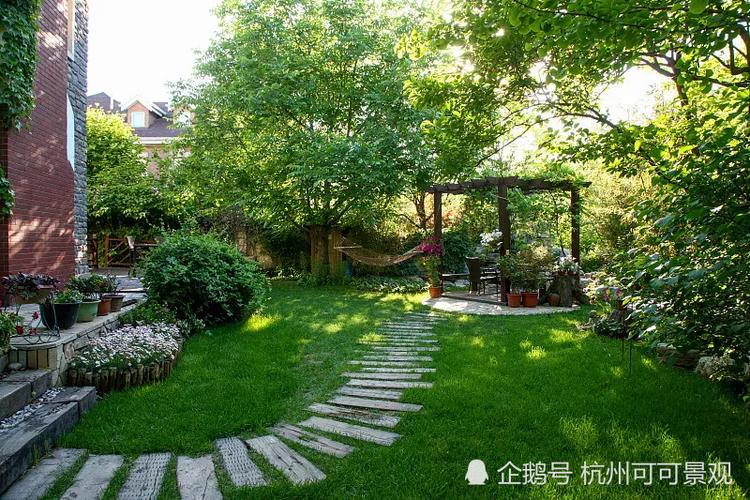 杭州景观设计:不足100m2的花园怎么设计?4个小窍门,把自然搬回家!